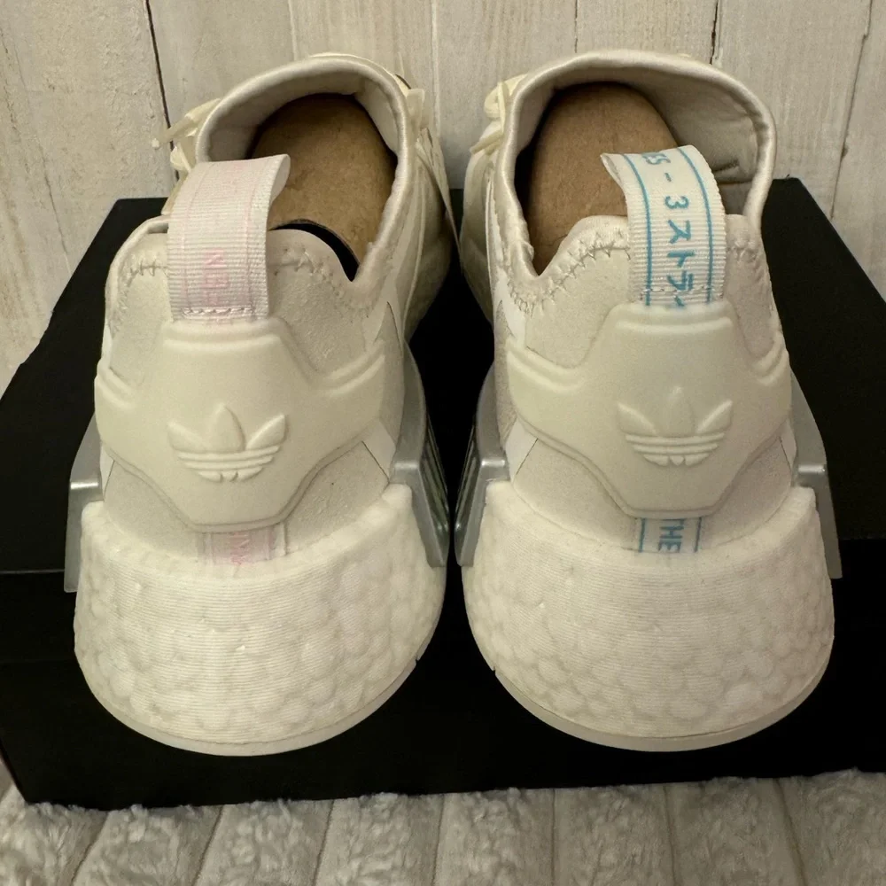 Adidas NMD_R1 ‘Silver Metallic plugs’ and cream white coloring - Size 6.5 - Picture 7 of 11
